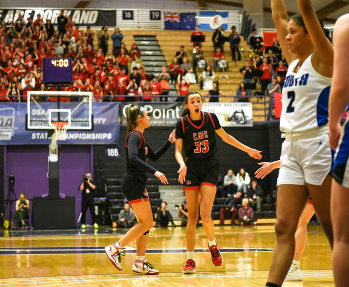 South Medford Clackamas 6A Oregon girls basketball final Taylor Balkom 09